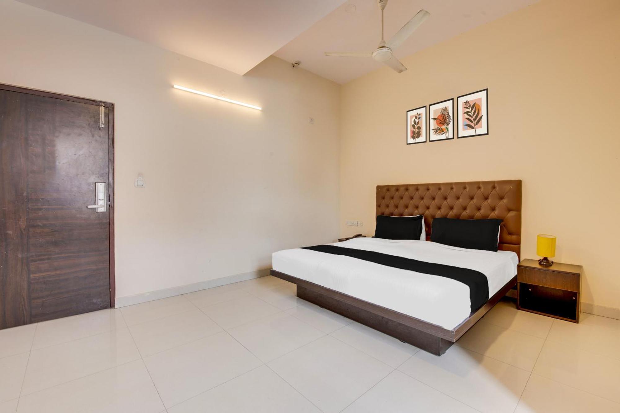 Super Townhouse Hbr Layout Bangalore Exterior foto